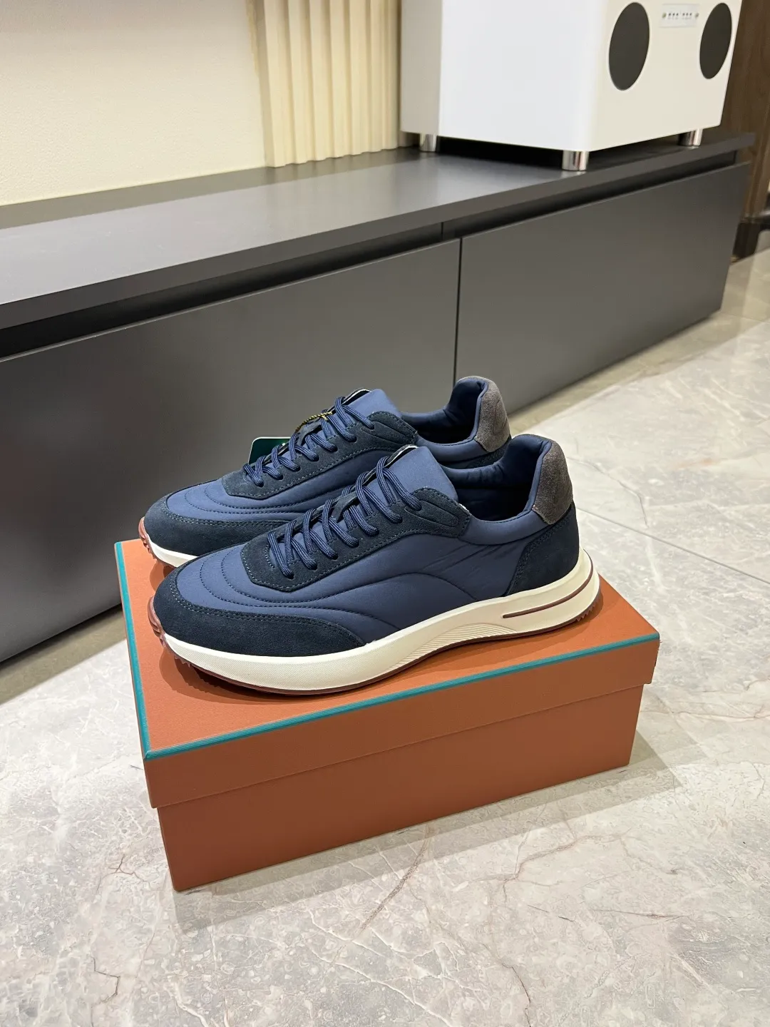 Men's men's shoes 💰p480Loro Men's men's shoes 💰piana niche Loro classic jogging shoes, men's lace-up casual shoes and sneakers, high-quality lightweight and comfortable fabrics, suitable for outdoor leisure, the color scheme is young and energetic, and it looks great with sportswear or casual suits! Size: 38-44 (45 customized)